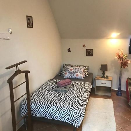 Erdey Apartman Barcs Buitenkant foto