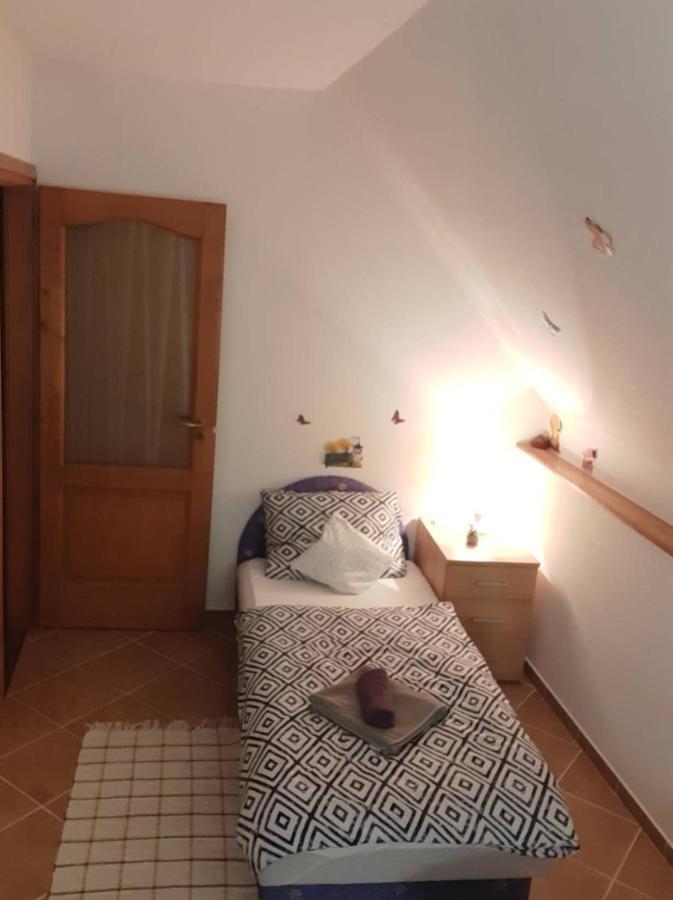 Erdey Apartman Barcs Buitenkant foto